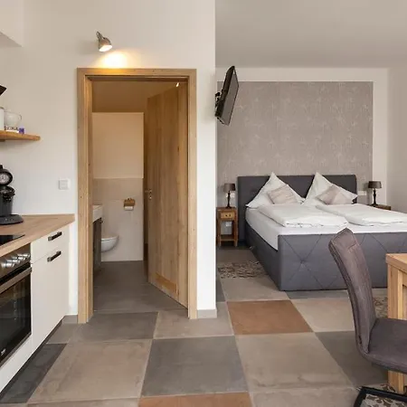 Heeser Hof - Urlaub Im Grünen Apartment *